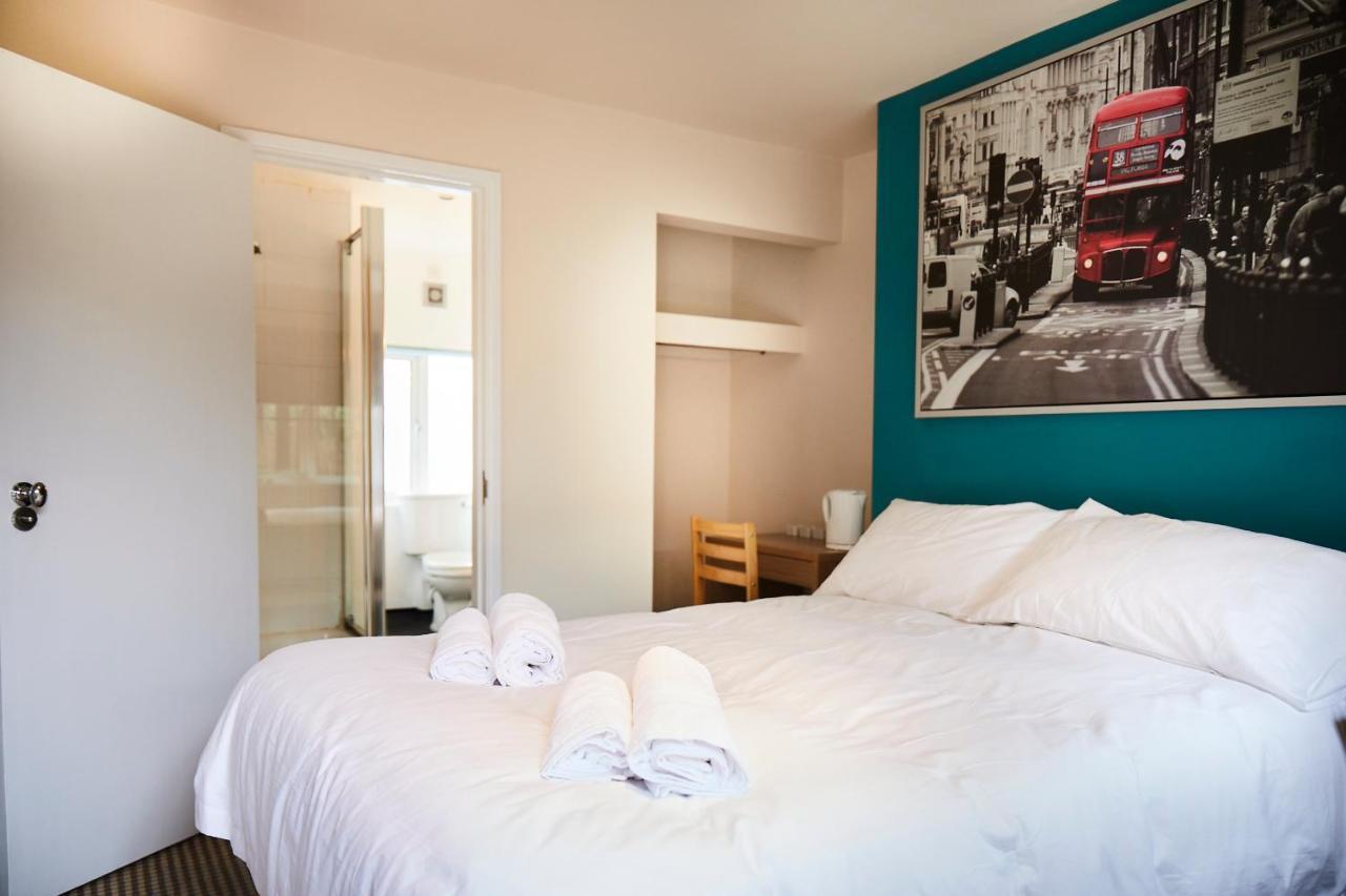 더 로얼드 그렌펠 메이든헤드 외부 사진 A typical room at the hotel